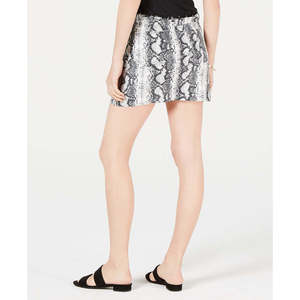 Minigonna Tinseltown per Ragazze in Denim Effetto Pelle di Serpente Nera Taglia 15 - Vestibilità Aderente - Product Image 2