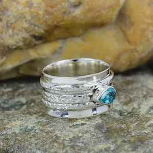 Anillo Giratorio de Topacio Azul Hecho a Mano en Plata de Ley 925, Anillo de Meditación para Mujeres y Hombres - Product Image 2