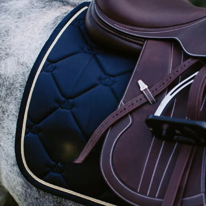 Almohadilla de sillín inglesa personalizada de alta calidad, Material acolchado transpirable suave, almohadillas de sillín de diseño duraderas y elegantes - Product Image 2