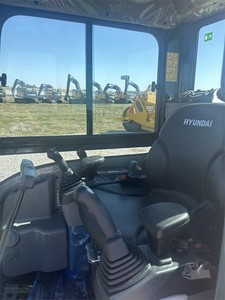 Nouvelle mini-excavatrice Hyundai Robex 35Z-9A 2023 avec chargeur frontal, moteur Yanmar, boîte de vitesses haute efficacité, système hydraulique KYB - Product Image 6