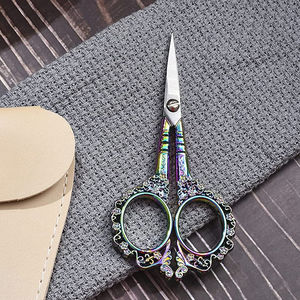 Mini ciseaux de qualité industrielle Ciseaux polyvalents enduits de titane de meilleure qualité pour la couture et la broderie avec poignée en acier pour le bricolage - Product Image 4