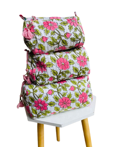 Sac de voyage cosmétique matelassé en coton écologique fait à la main avec fermeture à glissière |   Organisateur imperméable rembourré doux et réutilisable - Product Image 4