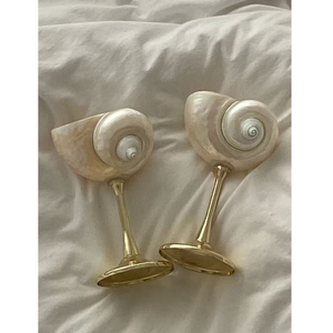 Verres à vin en coquillage haut de gamme: décor côtier sophistiqué pour les maisons et les événements, modernes et faits à la main en vrac - Product Image 2