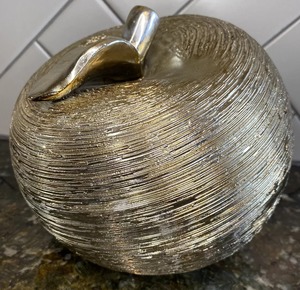 การออกแบบแอปเปิ้ลสีทองหรูหราศูนย์กลางการตกแต่งที่ทันสมัยสำเนียงสำหรับตกแต่งบ้านสำนักงานการแสดงของขวัญแต่งงาน - Product Image 5