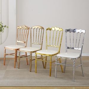 Chaise de banquet empilable en métal pour la vente en gros, chaise de salle à manger de luxe rembourrée pour hôtels, restaurants et événements - Product Image 1
