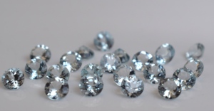 Aigue-marine naturelle 6mm ronde à facettes-Aigue-marine lâche de qualité supérieure - Product Image 3