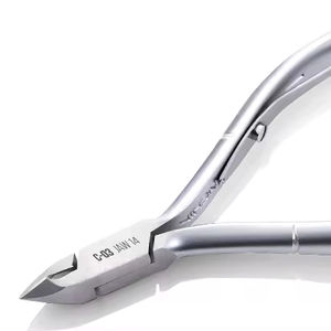 Meilleure vente NGHIA C-03 pince à cuticules outil en acier inoxydable de haute qualité manucure et pédicure ensemble de soins personnels Joint-Made - Product Image 1