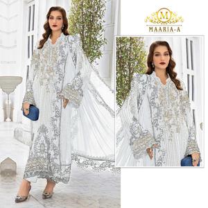 Costume pakistanais de qualité supérieure en georgette de renard lourd pour les festivals et les occasions spéciales, disponible au meilleur prix - Product Image 3