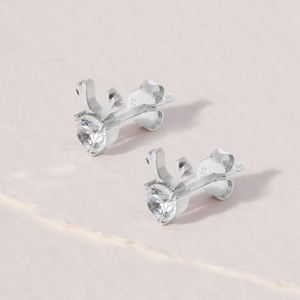 Pendientes festivos de asta de reno en plata de ley con centro de circonita cúbica brillante de 4mm para apariencia de joyería de moda de invierno de vacaciones - Product Image 5