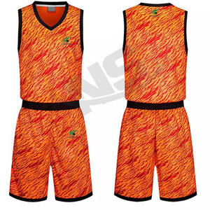 Uniforme de baloncesto personalizado para hombre, ropa de equipo hecha de poliéster, ropa deportiva cómoda, camiseta y pantalones cortos de baloncesto de secado rápido - Product Image 2