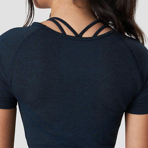 Offre Spéciale Custom Made Femmes Crop T-Shirts Nouvelle Arrivée Couleur Unie Confortable À Manches Courtes Femmes Crop Top T-Shirts - Product Image 4