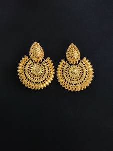 ชุดต่างหูที่ออกแบบมาเพื่อ22CT เครื่องประดับต่างหูชุบทอง Jhumka สำหรับผู้หญิงสวมใส่โดยผู้ส่งออกอินเดีย - Product Image 2