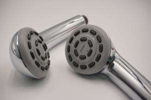 Pommeau de douche à main en plastique ABS chromé OEM, sortie unique, haute pression, économie d'eau, logo personnalisé, salle de bain - Product Image 3