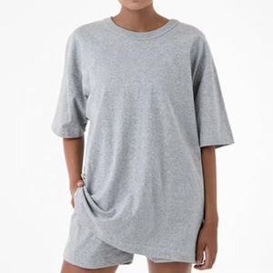 Conjunto informal de verano 2025 para hombre, camiseta y pantalones cortos de media manga de Color sólido, ropa de calle, trajes de entrenamiento, conjunto de verano estampado de 2 piezas - Product Image 3