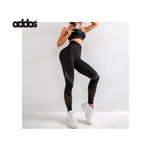 Vêtements de yoga Gym Fitness Ensembles de yoga pour femmes Vêtements de sport pour femmes Ensembles d'entraînement pour femmes - Product Image 1