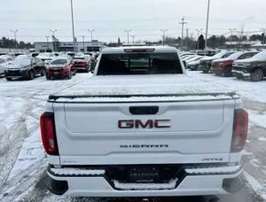 GMC Sierra 2500HD AT4 2023, Cabina Doble, Tracción en las Cuatro Ruedas, Volante a la Izquierda, Asientos de Cuero, 50001-75000 Millas, Cámara Trasera, Euro III, ESC - Product Image 5