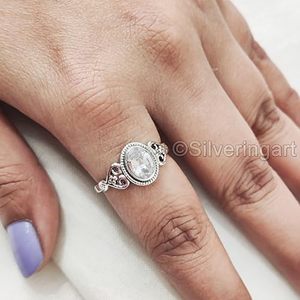 แหวนเงินแท้ 925 ประดับพลอยคิวบิกเซอร์โคเนียธรรมชาติ สำหรับผู้หญิง หินประจำเดือนเมษายน สไตล์โบฮีเมียน งานแฮนด์เมด เหมาะสำหรับเป็นของขวัญคริสต์มาส - Product Image 6