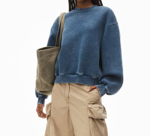 Sudadera de felpa de algodón 100% personalizada para mujer al por mayor, cuello redondo, estilo crop, lavado ácido de lujo, teñido anudado, servicio OEM para invierno - Product Image 1