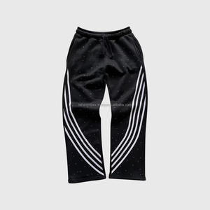 กางเกงวอร์มผู้ชายลายทางประดับพลอยเทียมทรงตรงดีไซน์ตามสั่งกางเกงผู้ชายตรงลายทางโค้ง - Product Image 1