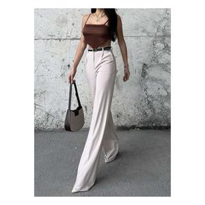 Pantaloni larghi in tessuto crêpe con cintura COLOR pietra - Product Image 1