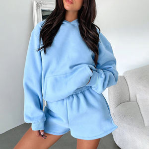 Otoño 2024, ropa de mujer, chándal con logotipo personalizado, conjunto corto de dos piezas para mujer, ropa deportiva, conjunto de 2 piezas con capucha y pantalones cortos para mujer - Product Image 1