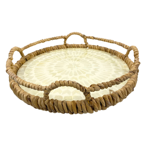 Plateau de service en MDF avec motif géométrique en mosaïque de nacre beige, paniers tissés en jacinthe d'eau - Product Image 1
