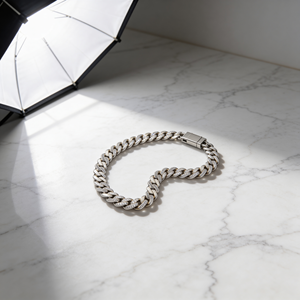 Bracelet luxueux en argent sterling avec maillons cubains Miami sertis de CZ brillants et maillons biseautés audacieux, design minimaliste unisexe - Product Image 3