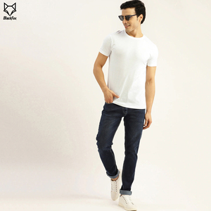 Haute qualité 250 grammes Slim Fit T-shirt lourd Vintage blanc coton lourd Polyester personnalisé Streetwear Slim Fit T-shirt homme - Product Image 5