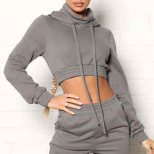 Sudadera corta informal en blanco con logotipo personalizado al por mayor para mujer, recortada con capucha para mujer Sudadera corta, ropa de calle de tendencia superior - Product Image 2