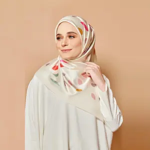 Foulard Hijab en soie douce imprimé pour femme, qualité supérieure, prix d'usine, vêtements de tous les jours