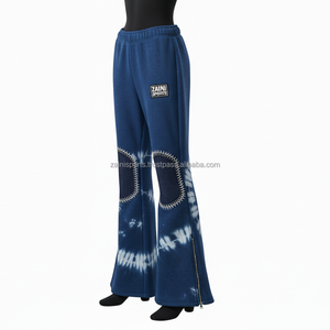 Pantalones de Mujer Premium de Felpa de Punto GSM, Estilo Campana, Color Azul Marino Tie-Dye con Paneles de Rodilla, Logotipo Tejido Personalizado, Diseño de Costura en Zigzag - Product Image 4