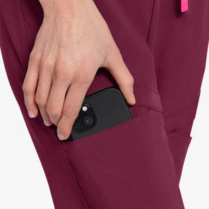 Uniformes médicaux pour femmes de haute qualité respirant à manches courtes ensembles de gommage d'hôpital gommage d'infirmière avec tissu tricoté - Product Image 3