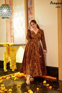 Bonne qualité Diwali Collection New 2023 Designer pur coton soie avec lourde robe imprimée numérique fournisseur indien - Product Image 4