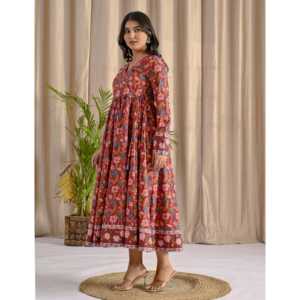 Vestido largo Angrakha rojo con estampado Jaal y vuelo, ropa india y pakistaní - Product Image 5