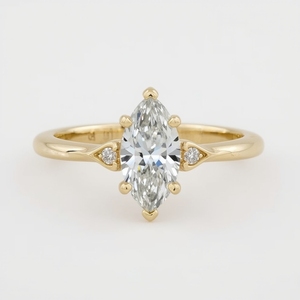 Bague de fiançailles élégante en or 10 carats avec diamants latéraux pour les occasions de mariage ou de fête des femmes - Product Image 6