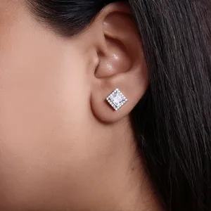 Pendientes de Botón Cuadrados de Plata de Ley 925 con Circonita Cúbica de Moda para Regalo de Mujer |   Religioso |   Fiesta |   Latón y Titanio - Product Image 1