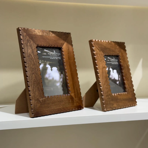 กรอบไม้ธรรมชาติออกแบบเป็นเอกลักษณ์โดยงานฝีมือรูปพระจันทร์เสี้ยว - Product Image 3