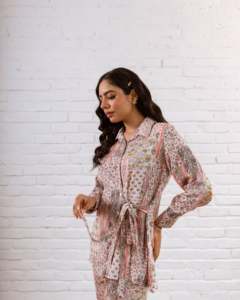 ชุดเสื้อผ้าฝ้ายพิมพ์ลายดอกไม้สำหรับผู้หญิงอินเดียแขนยาวเหนือเข่า - Product Image 4