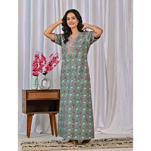 Robe de nuit décontractée en coton imprimé à la main, motif floral, boutonnée, tissée douce, idéale pour l'été, les brunches et les demoiselles d'honneur - Product Image 6