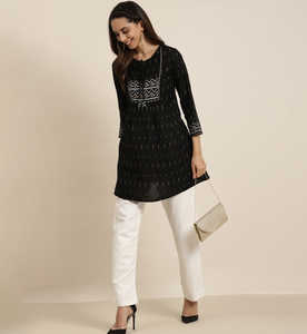 Ensemble de Kurti court pour femmes, en coton, broderie florale, style occidental élégant, décontracté, respirant, écologique, tendance, longueur cheville - Product Image 1