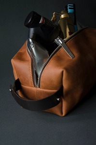 Artículos de tocador de baño personalizados, portátil de viaje, resistente al agua, maquillaje, bolsa de cosméticos de cuero rosa para mujer con cremallera, bolsa de cosméticos de cuero rosa para mujer con cremallera en el LYG-0117 - Product Image 3