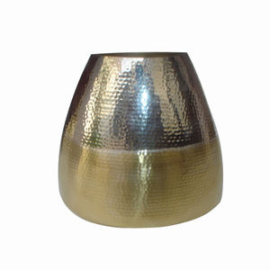 Vases à fleurs en métal pour la décoration de la maison Finition brillante Restaurant Jardin Vase en aluminium Fabriqué à la main Vase à fleurs martelé élégant - Product Image 5