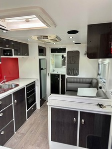 Caravane miniature teardrop certifiée UE 2024 Autriche, idéale pour 2 personnes, excellente qualité, caravane de camping en vente à bas prix - Product Image 2