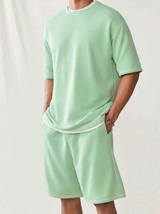 Conjuntos de camiseta y pantalones cortos para hombre hechos a medida, de alta calidad, ligeros, transpirables, con cuello redondo. - Product Image 4