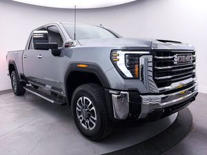 Sierra 2500HD SLT Crew Cab AWD 2024 Usada en Excelentes Condiciones - Product Image 4