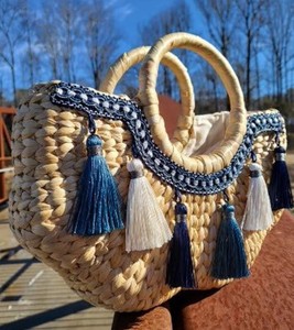 Bolso de Paja Vietnamita Hecho a Mano con Asa Superior - Product Image 1