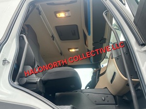 Camión Volquete Mercedes Benz Arocs 4048 6x4 Usado 2023, Euro 6, Diésel, Volante a la Izquierda, Camión Volquete Pesado de Servicio Pesado - Product Image 6