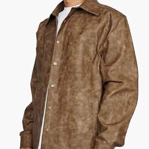 Camisas clásicas Vintage para hombre: patrones retro atemporales y tela cómoda para uso diario - Product Image 4