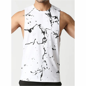Camiseta sin mangas de entrenamiento personalizada por sublimación para hombre, perfecta para sesiones al aire libre, algodón duradero de alta demanda y bajo precio - Product Image 4