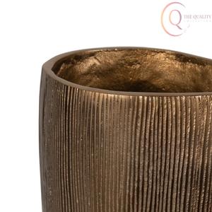 แจกันโลหะตกแต่งสำหรับวางบนโต๊ะ พร้อมการตกแต่งคุณภาพพรีเมียม ออกแบบมาเพื่อเพิ่มความสวยงามให้กับการตกแต่งบ้านและสไตล์ภายใน - Product Image 3